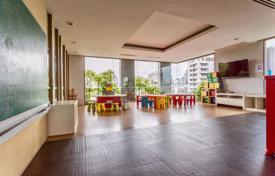 2-dormitorio apartamentos en condominio en Watthana, Tailandia. $2 900  por semana