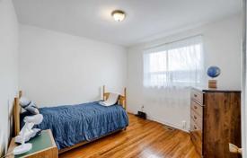 3 dormitorio adosado en Scarborough, Canadá. C$1 209 000