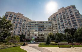 5 dormitorio piso en Lake Shore Boulevard West, Canadá. C$1 215 000