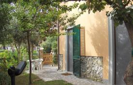 6 dormitorio villa 197 m² en Santa Luce, Italia. 380 000 €