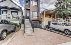 3 dormitorio casa de pueblo en York, Canadá. C$1 794 000