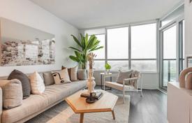 5 dormitorio piso en North York, Canadá. C$952 000