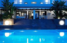 Villa – Ibiza, Islas Baleares, España. 21 600 €  por semana