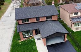 Casa de pueblo – Etobicoke, Toronto, Ontario,  Canadá. C$1 658 000
