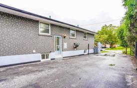 6 dormitorio casa de pueblo en Scarborough, Canadá. C$1 177 000