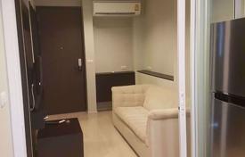 1-dormitorio apartamentos en condominio en Khlong Toei, Tailandia. $185 000