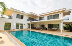 6 dormitorio villa 450 m² en Döşemealtı, Turquía. 111 056 000 TRY