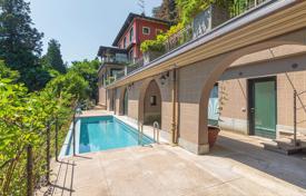 11 dormitorio villa en Meina, Italia. 2 200 000 €