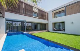 Villa – Dubai, EAU (Emiratos Árabes Unidos). 2 841 000 €