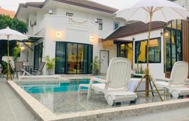 4 dormitorio villa 390 m² en Pattaya, Tailandia. $656 000