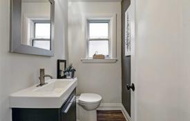 4 dormitorio casa de pueblo en Scarborough, Canadá. C$1 872 000