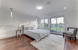 19 dormitorio casa de pueblo en Scarborough, Canadá. C$2 295 000
