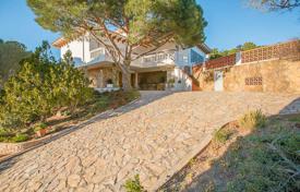 Casa de pueblo 446 m² en Calella de Palafrugell, España. 350 000 €