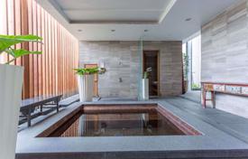 2-dormitorio apartamentos en condominio en Pathum Wan, Tailandia. $4 000  por semana