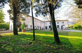 34 dormitorio villa en Capannori, Italia. 2 500 000 €