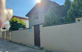 7 dormitorio casa de pueblo 250 m² en Vake-Saburtalo, Georgia. $850 000