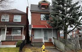 11 dormitorio casa de pueblo en York, Canadá. C$1 294 000