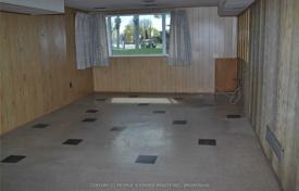 7 dormitorio casa de pueblo en Etobicoke, Canadá. C$1 150 000