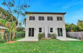 3 dormitorio casa de pueblo en Fort Lauderdale, Estados Unidos. $900 000