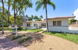 Casa de pueblo – Miami Beach, Florida, Estados Unidos. $2 700 000