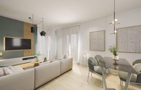 5 dormitorio piso 87 m² en Liguria, Italia. 650 000 €