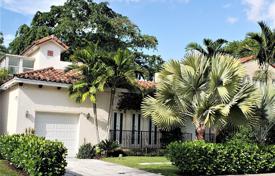 Chalet – Coral Gables, Florida, Estados Unidos. $1 049 000
