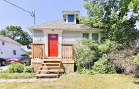 Casa de pueblo – Etobicoke, Toronto, Ontario,  Canadá. C$1 207 000