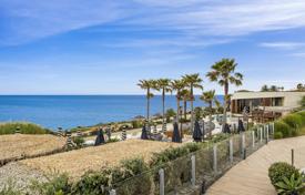 2 dormitorio piso 121 m² en Estepona, España. 850 000 €
