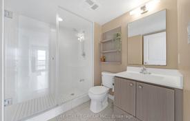 6 dormitorio piso en North York, Canadá. C$1 001 000