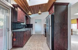 3 dormitorio casa de pueblo en Scarborough, Canadá. C$1 256 000