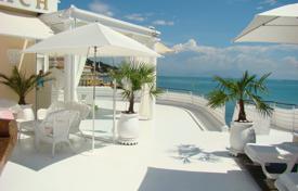 Villa – Antibes, Costa Azul, Francia. 8 900 €  por semana