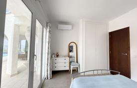 5 dormitorio chalet 300 m² en Benitachell, España. 925 000 €