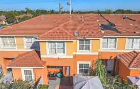 Casa de pueblo – Homestead, Florida, Estados Unidos. $450 000