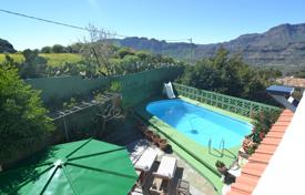 4 dormitorio villa 200 m² en Santa Lucía de Tirajana, España. 575 000 €