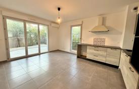 3 dormitorio piso en Antibes, Francia. 339 000 €