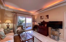 3 dormitorio piso 155 m² en Marbella, España. 995 000 €