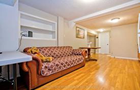12 dormitorio casa de pueblo en Scarborough, Canadá. C$1 704 000