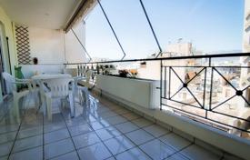 3 dormitorio piso 100 m² en Atenas, Grecia. 250 000 €