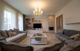 6 dormitorio villa 350 m² en Zemgale Suburb, Letonia. 525 000 €
