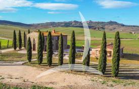 5 dormitorio villa 320 m² en Siena, Italia. 1 290 000 €