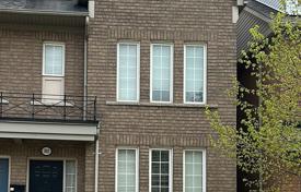 11 dormitorio adosado en North York, Canadá. C$1 651 000