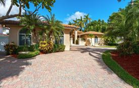 Villa – Hollywood, Florida, Estados Unidos. $2 488 000