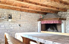 7 dormitorio casa de pueblo 203 m² en Gračišće, Croacia. 183 000 €