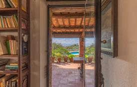 9 dormitorio finca rústica 550 m² en Montegabbione, Italia. 990 000 €