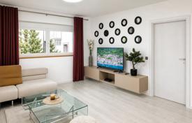 2 dormitorio piso 99 m² en Petrovac, Montenegro. 222 000 €