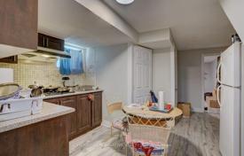 7 dormitorio casa de pueblo en Scarborough, Canadá. C$1 101 000