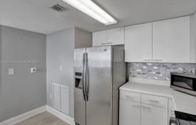 2-dormitorio apartamentos en condominio 101 m² en Coral Gables, Estados Unidos. $535 000