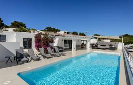 Villa – Ibiza, Islas Baleares, España. 8 300 €  por semana