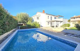 4 dormitorio casa de pueblo 250 m² en Pula, Croacia. 695 000 €