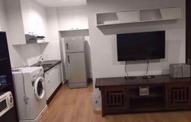 1-dormitorio apartamentos en condominio en Khlong Toei, Tailandia. $139 000